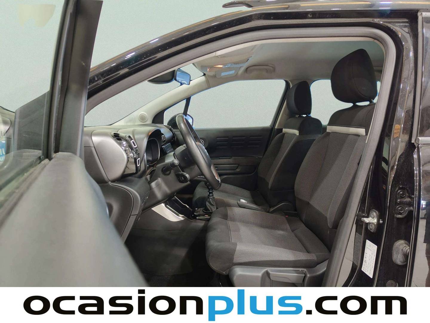 Foto asientos delanteros Citroën C3 Aircross Citroën C3 Aircross PureTech 110 S&S Plus (110 CV)