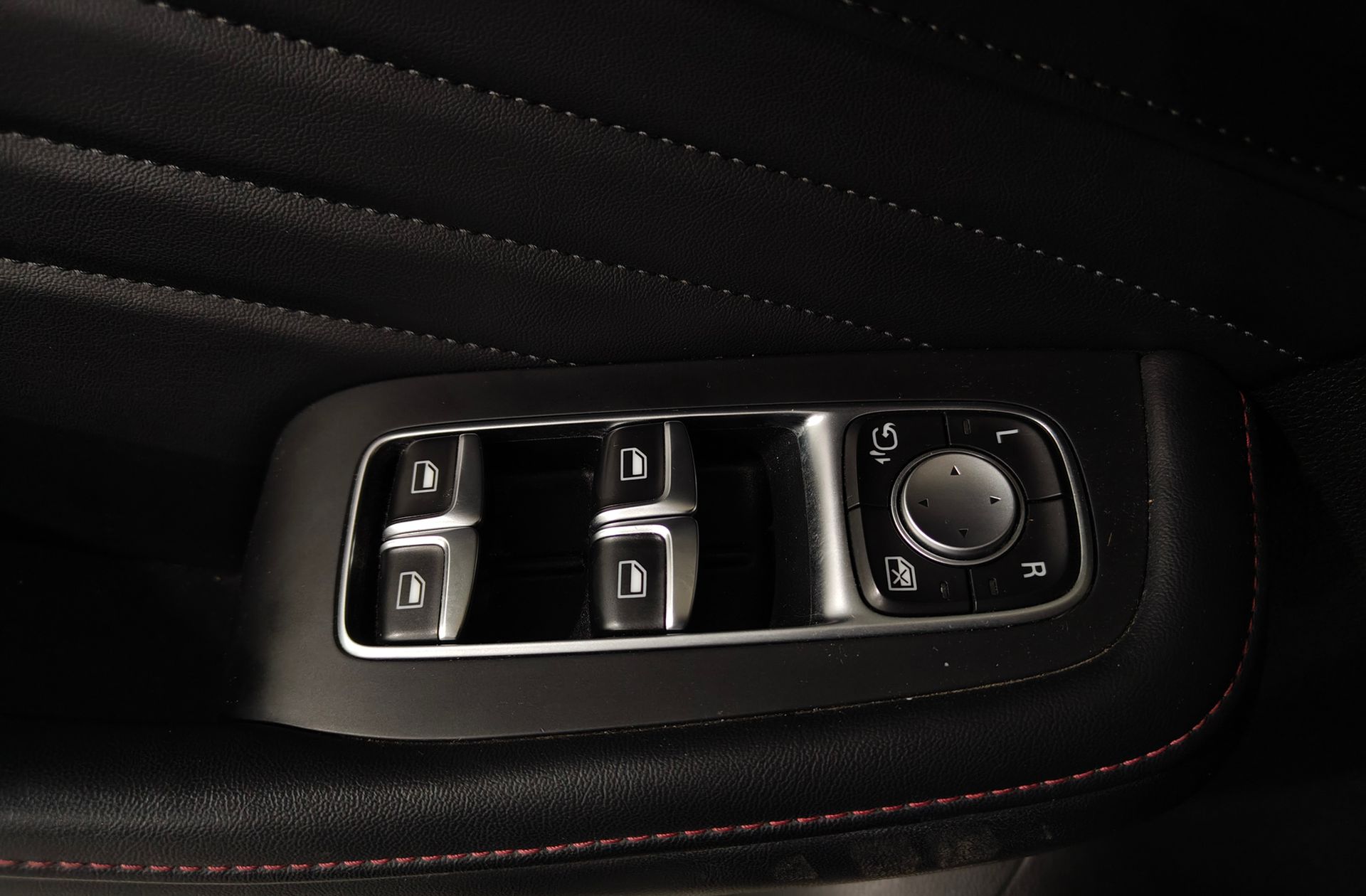 MG eHS 1.5 T-GDi PHEV Luxury - foto 39
