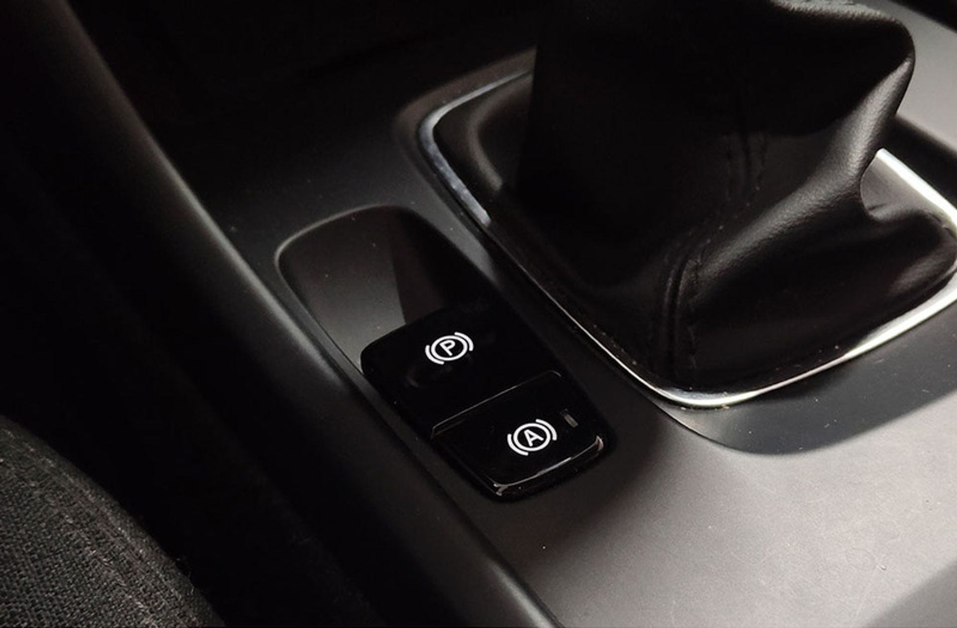 Volvo XC40 T2 Essential - foto 30