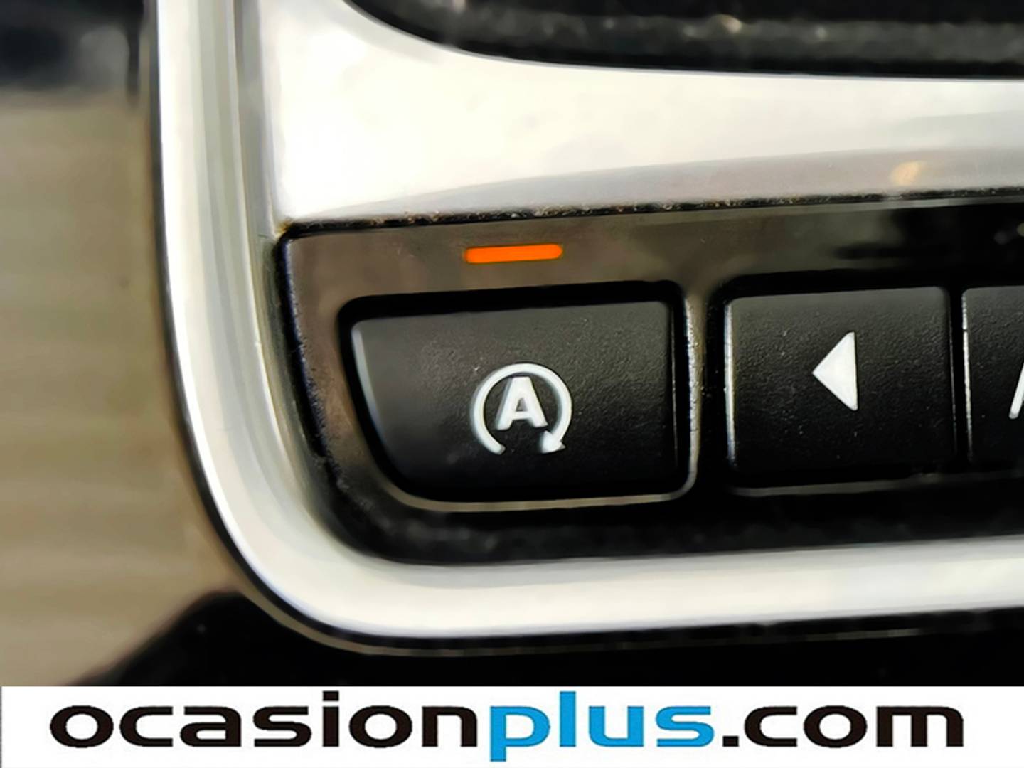 Foto Jaguar XE Jaguar XE 2.0 Diesel XE-Pure RWD (180 CV)