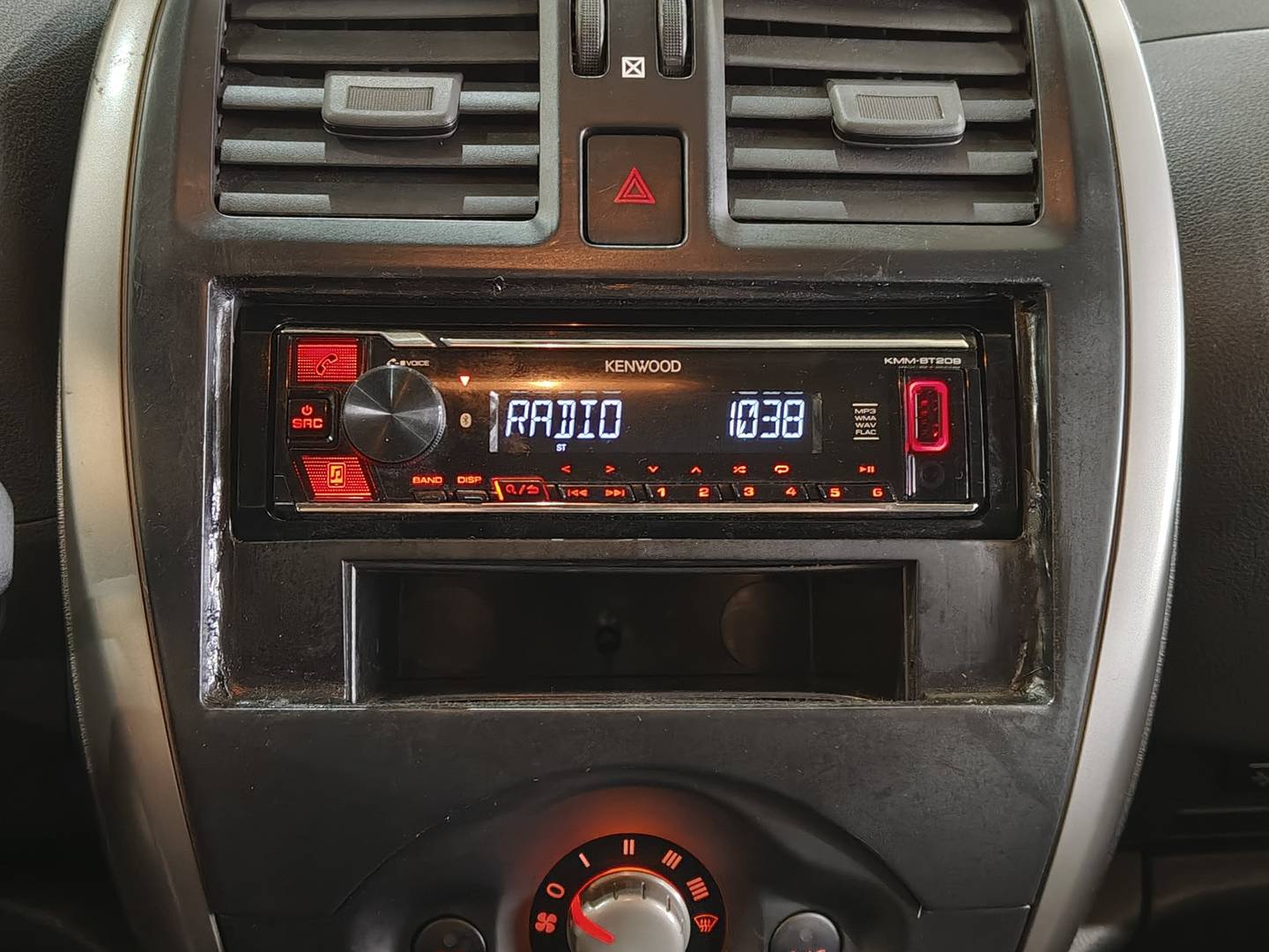 Foto Nissan Micra Nissan Micra 1.2 Visia (80 CV)