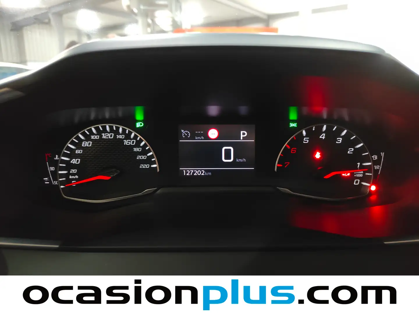 Foto Peugeot 2008 Peugeot 2008 PureTech 130 S&S Allure EAT8 (130 CV)