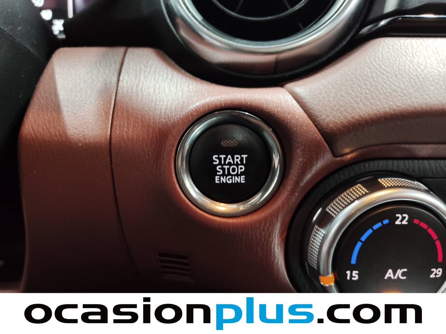 Foto Mazda MX-5 Mazda MX-5 2.0 Nappa Edition Twin Tone RF (160 CV)