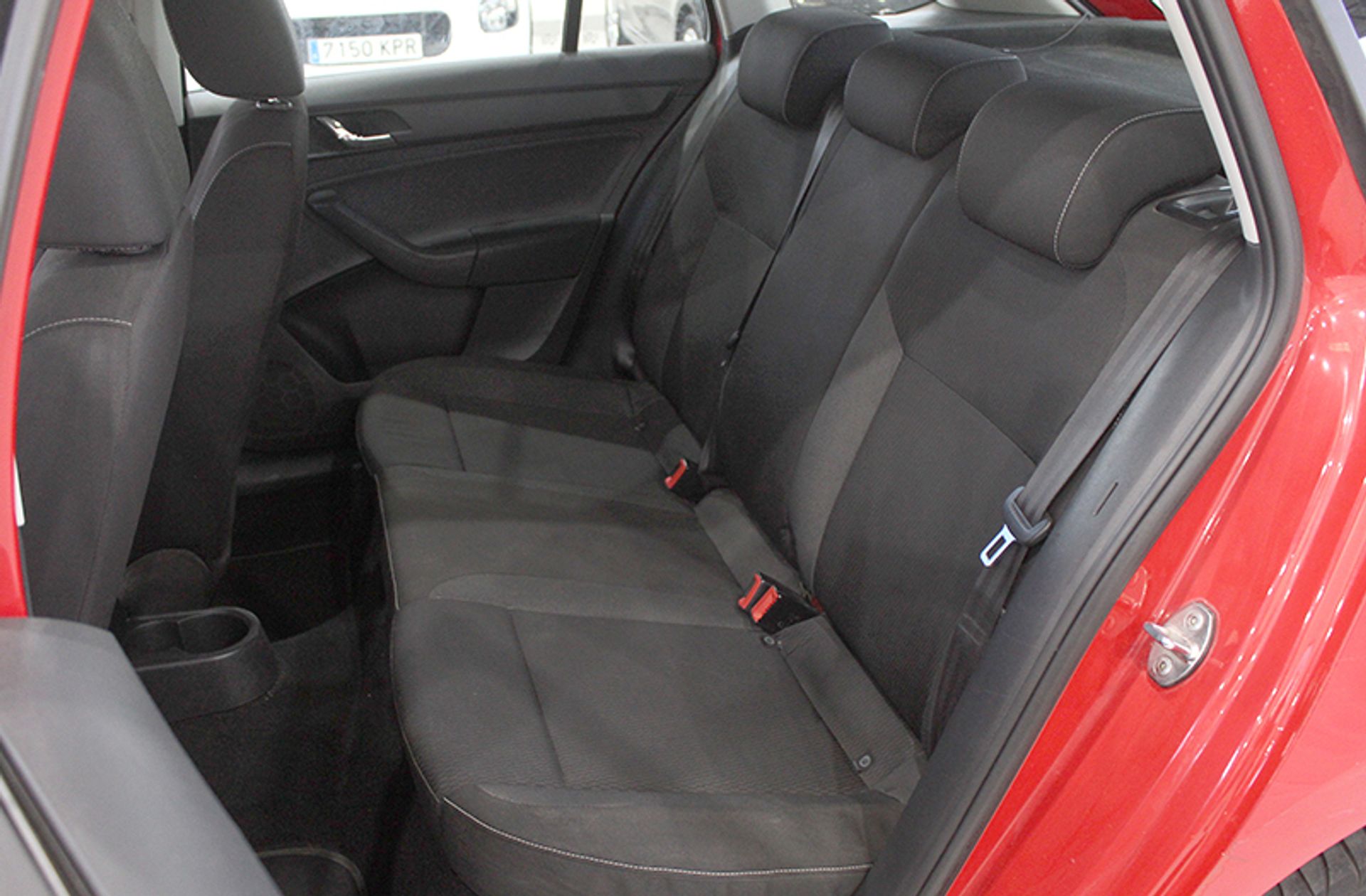Škoda Rapid Spaceback 1.6 TDI CR Ambition - foto 11