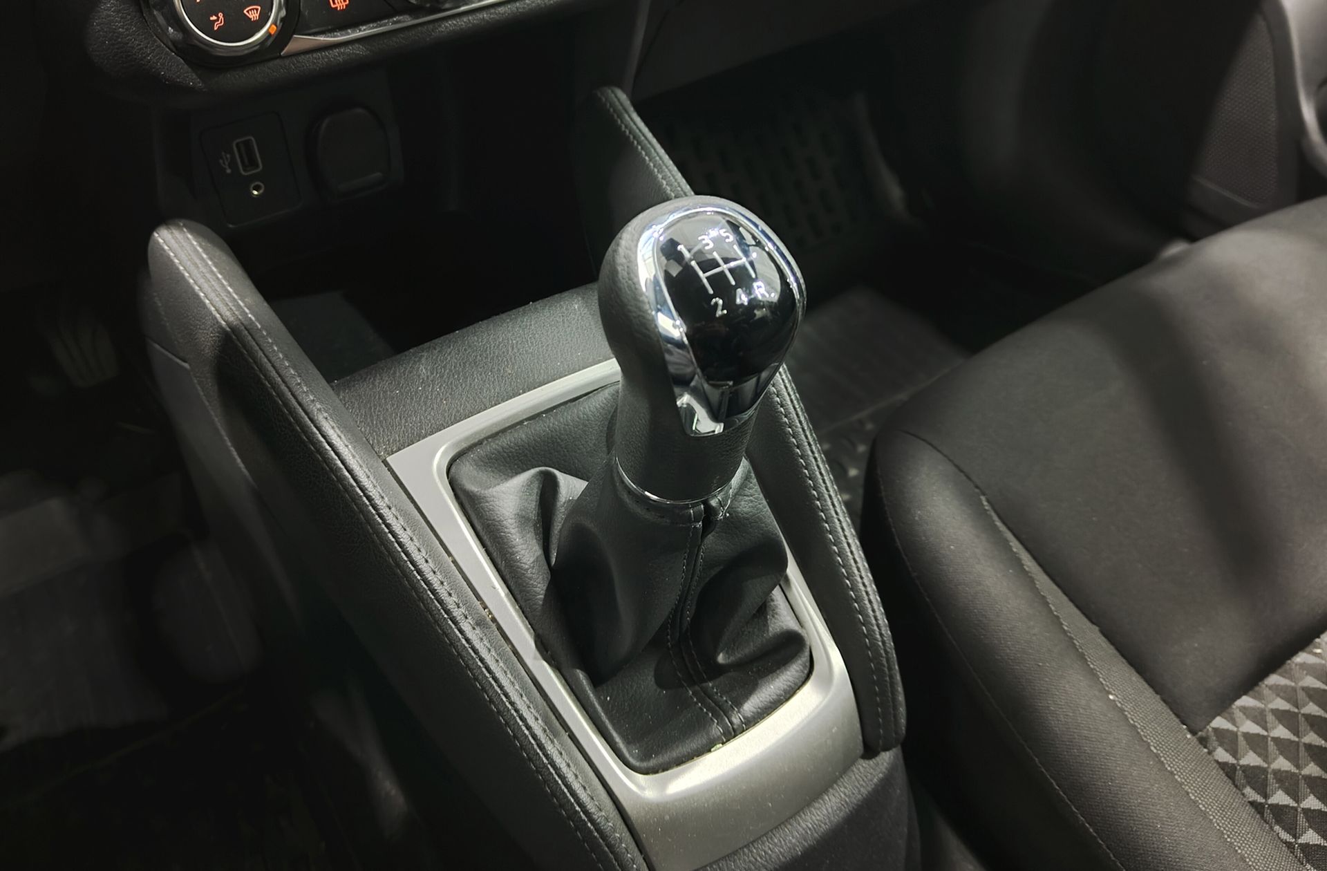 Nissan Micra IG-T 92 Kiiro - foto 5