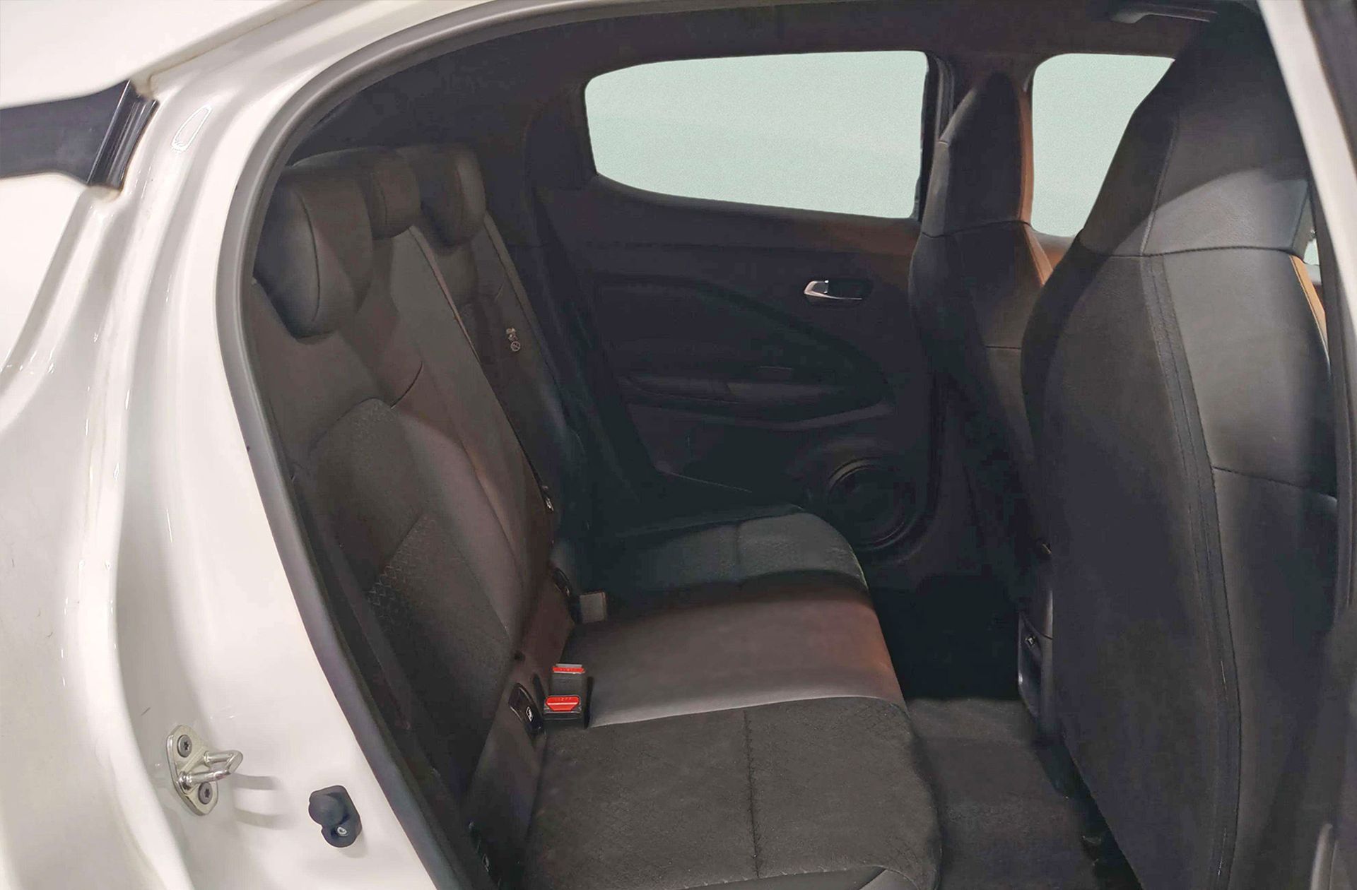 Nissan Juke 1.6 Hybrid N-Connecta - foto 18