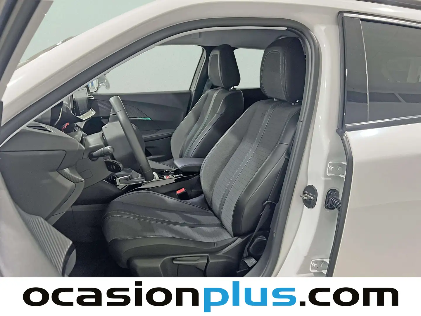 Foto Peugeot 2008 Peugeot 2008 BlueHDi 110 Allure (110 CV)