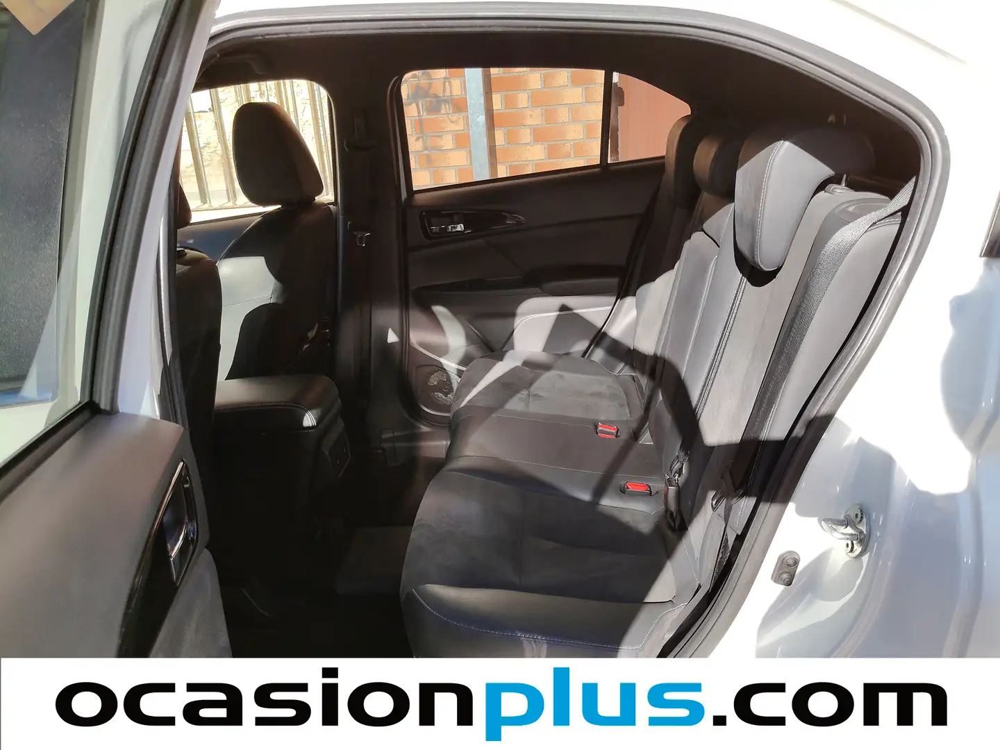 Foto Mitsubishi Eclipse Cross Mitsubishi Eclipse Cross 2.4 PHEV Kaiteki 4WD Auto (188 CV)
