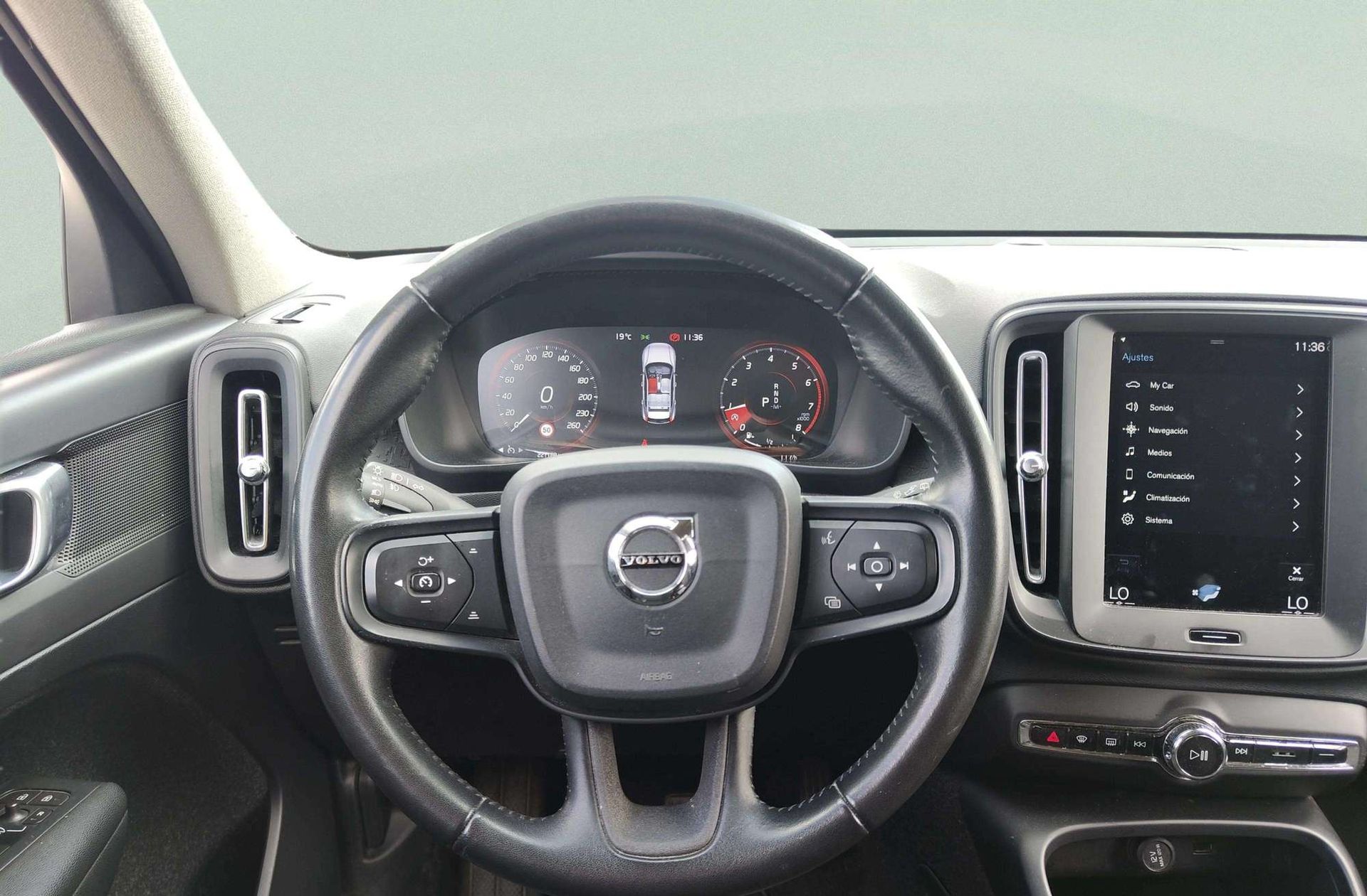 Volvo XC40 T4 - foto 21