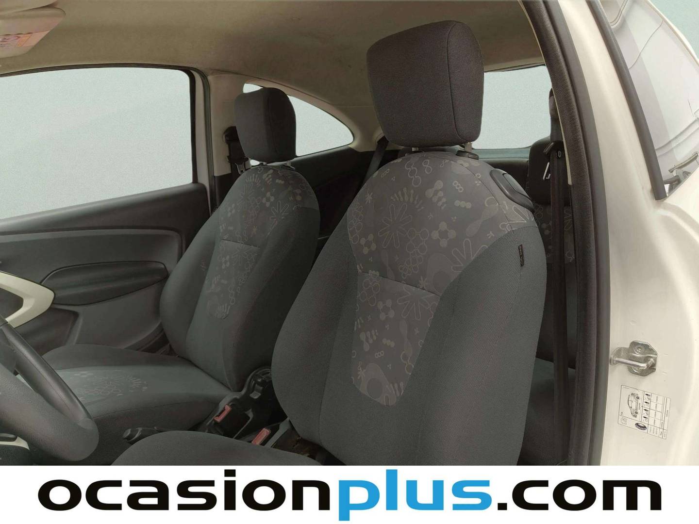 Foto asientos delanteros Ford Ka Ford Ka 1.2 Duratec S&S Urban (69 CV)