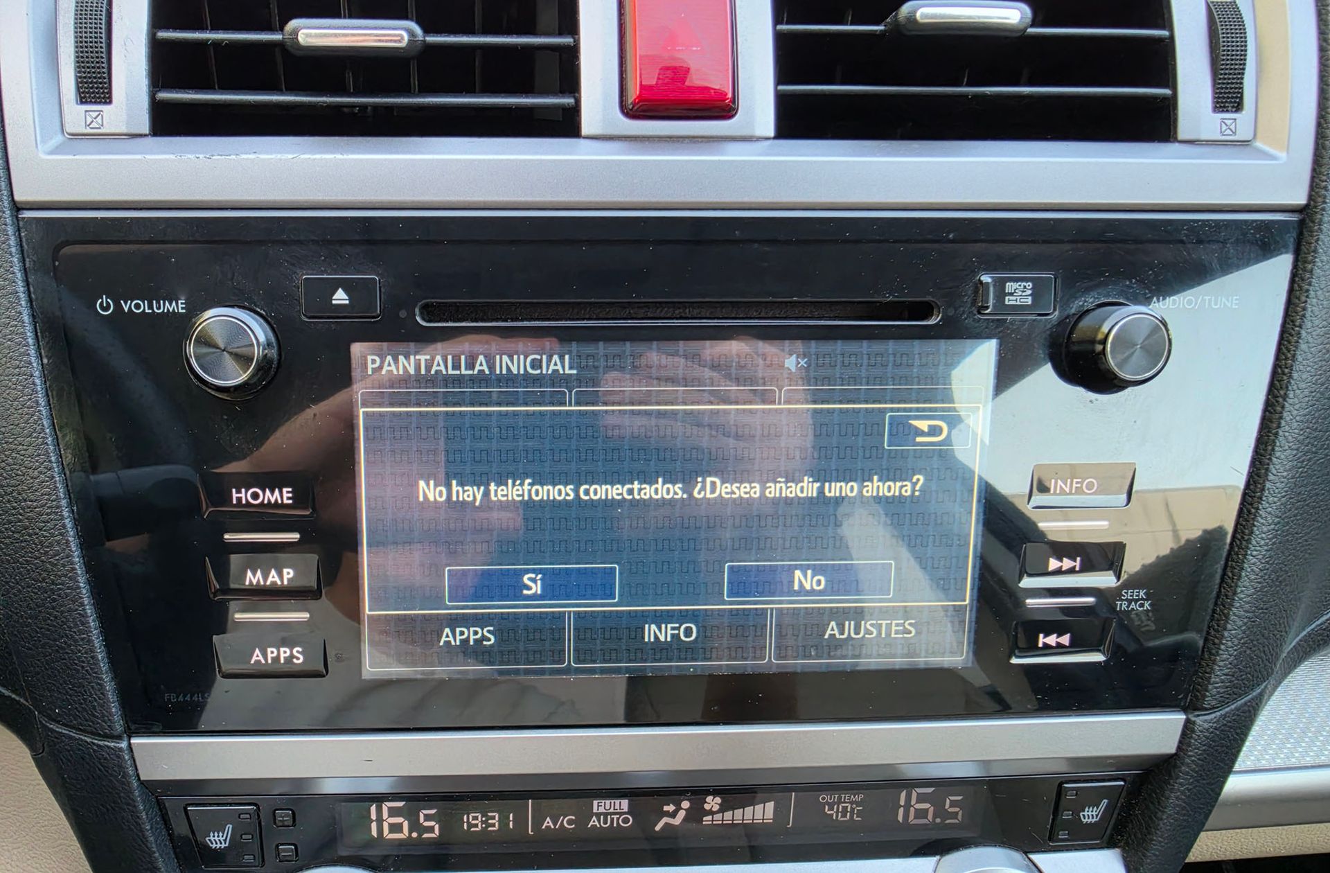Subaru Outback 2.0 TD Executive Plus CVT Lineartron AWD - foto 32