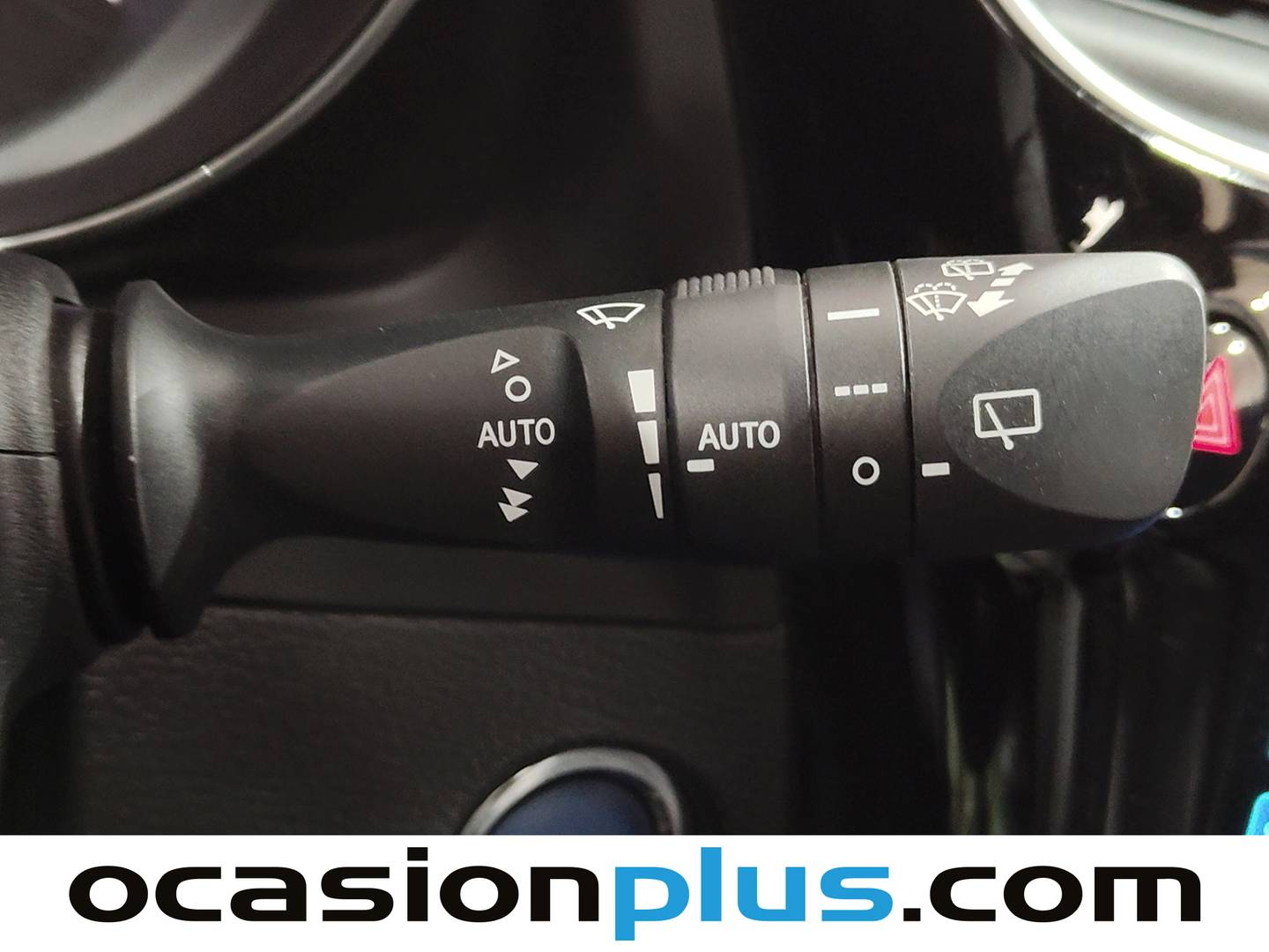 Extras del Toyota Auris Toyota Auris 140H Hybrid Active (Business Plus) (136 CV)