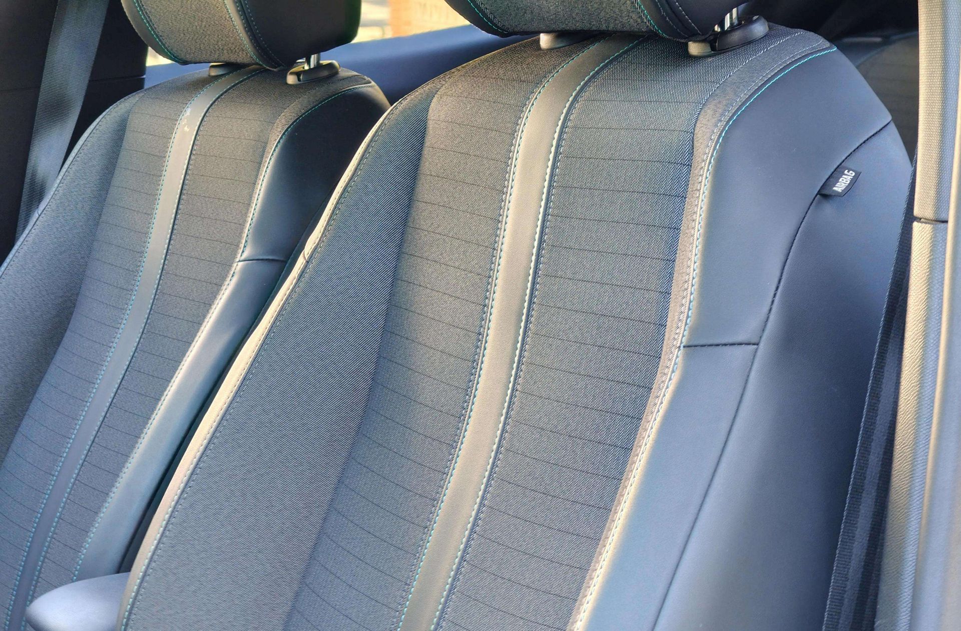 Peugeot 2008 PureTech 130 Allure Pack - foto 7