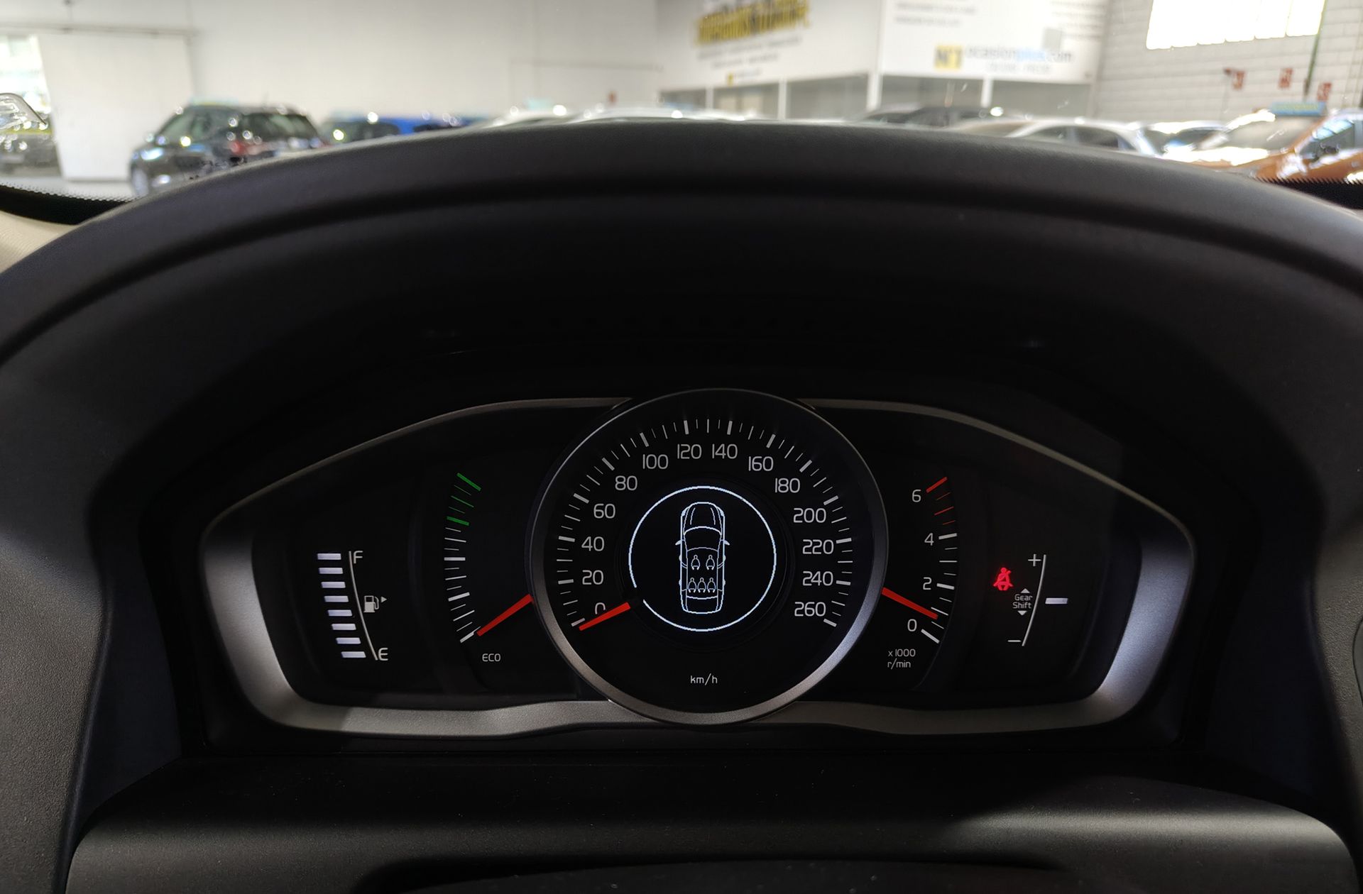 Volvo XC60 D3 Kinetic - foto 22