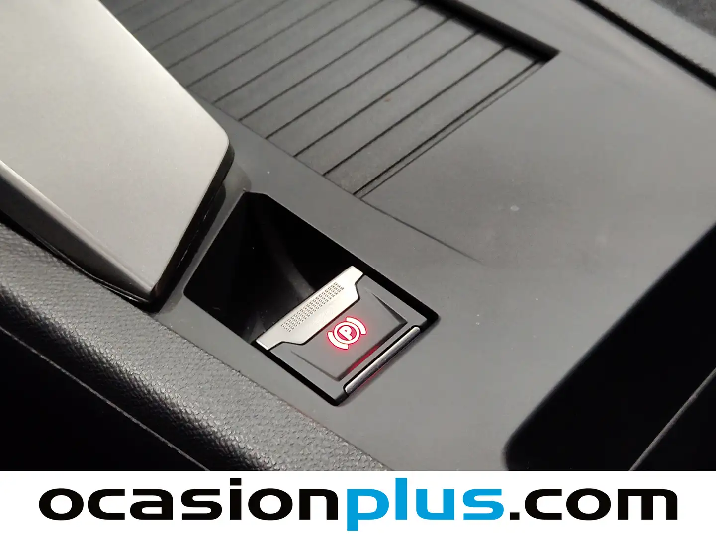 Foto Peugeot 308 Peugeot 308 Allure Hybrid eDCS6 (145 CV)