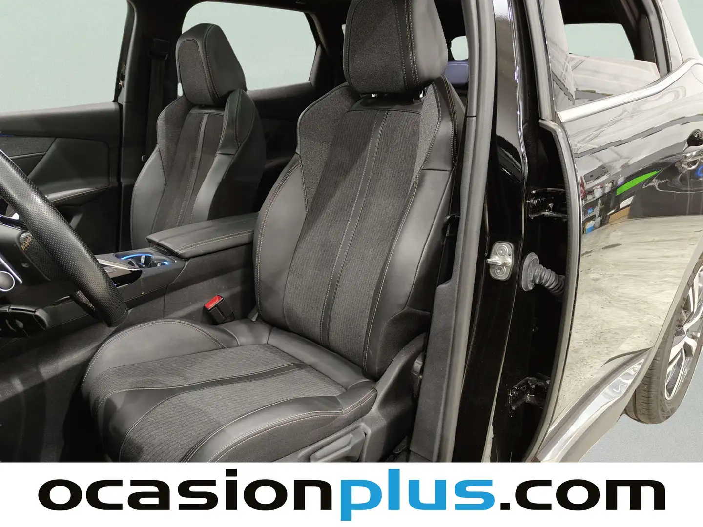 Foto Peugeot 3008 Peugeot 3008 BlueHDI 130 S&S GT Line EAT8 (130 CV)