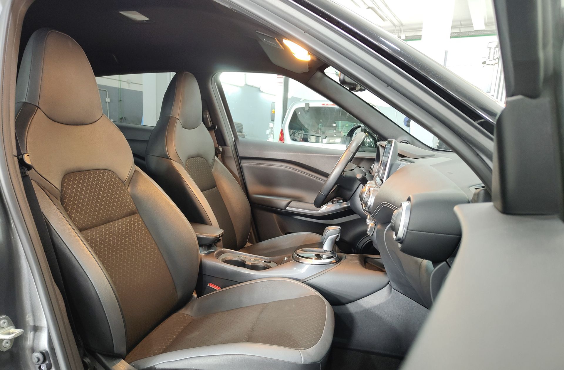 Nissan Juke 1.6 Hybrid N-Connecta - foto 18