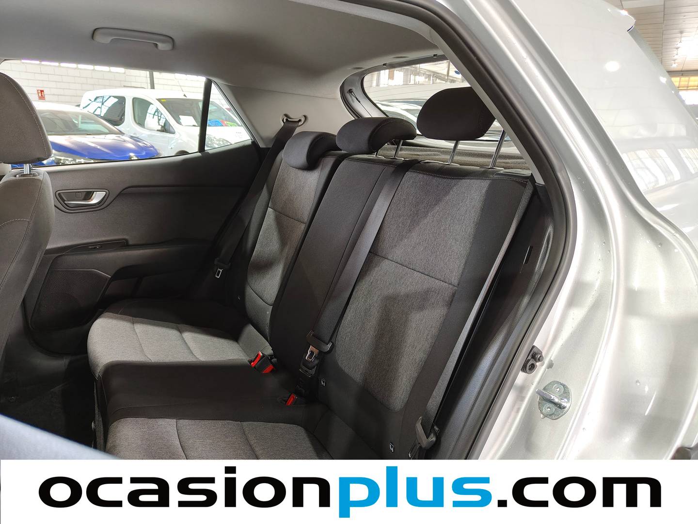 Foto asientos traseros KIA Stonic KIA Stonic 1.2 DPi Drive (79 CV)