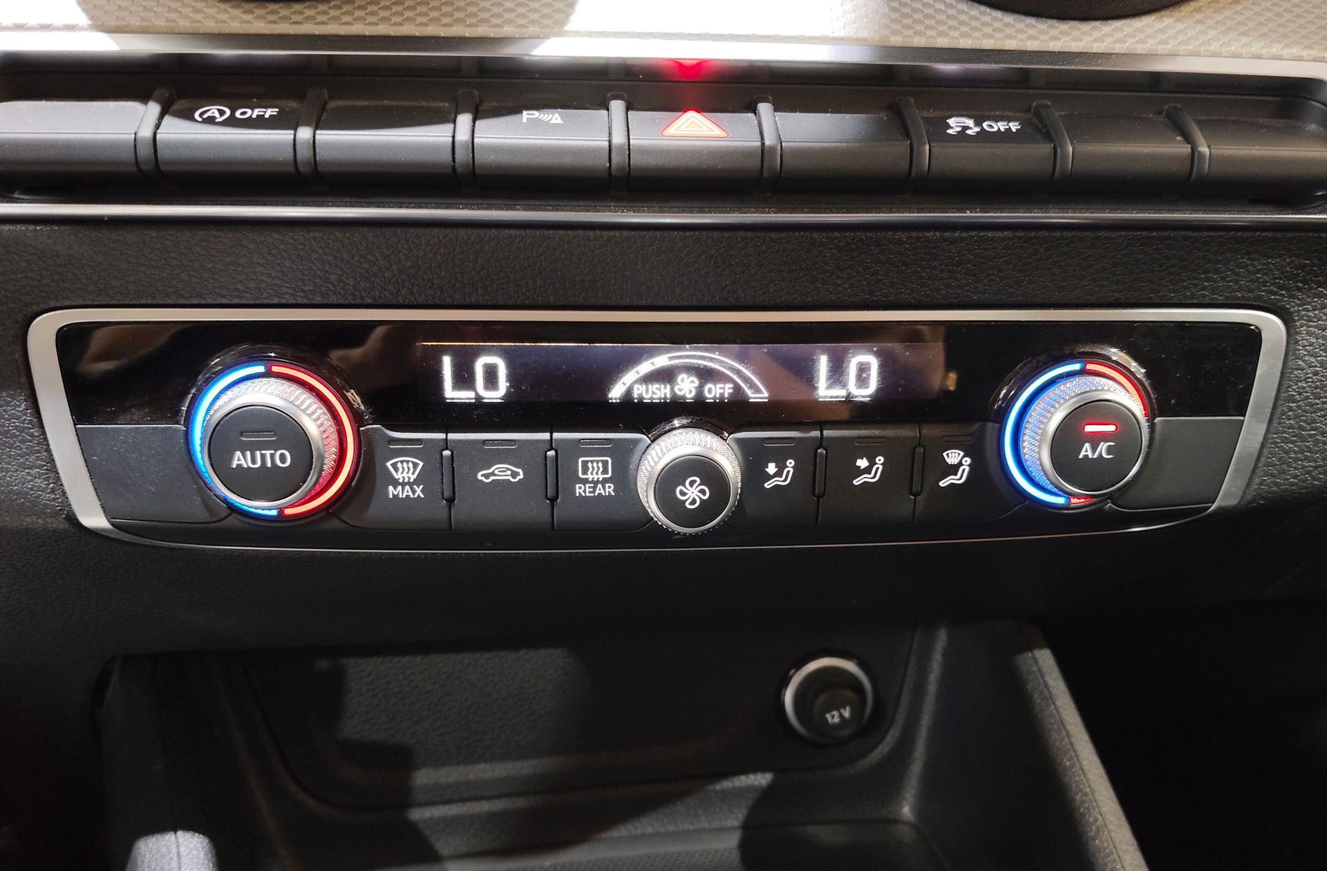 Audi Q2 Advanced 30 TFSI - foto 35