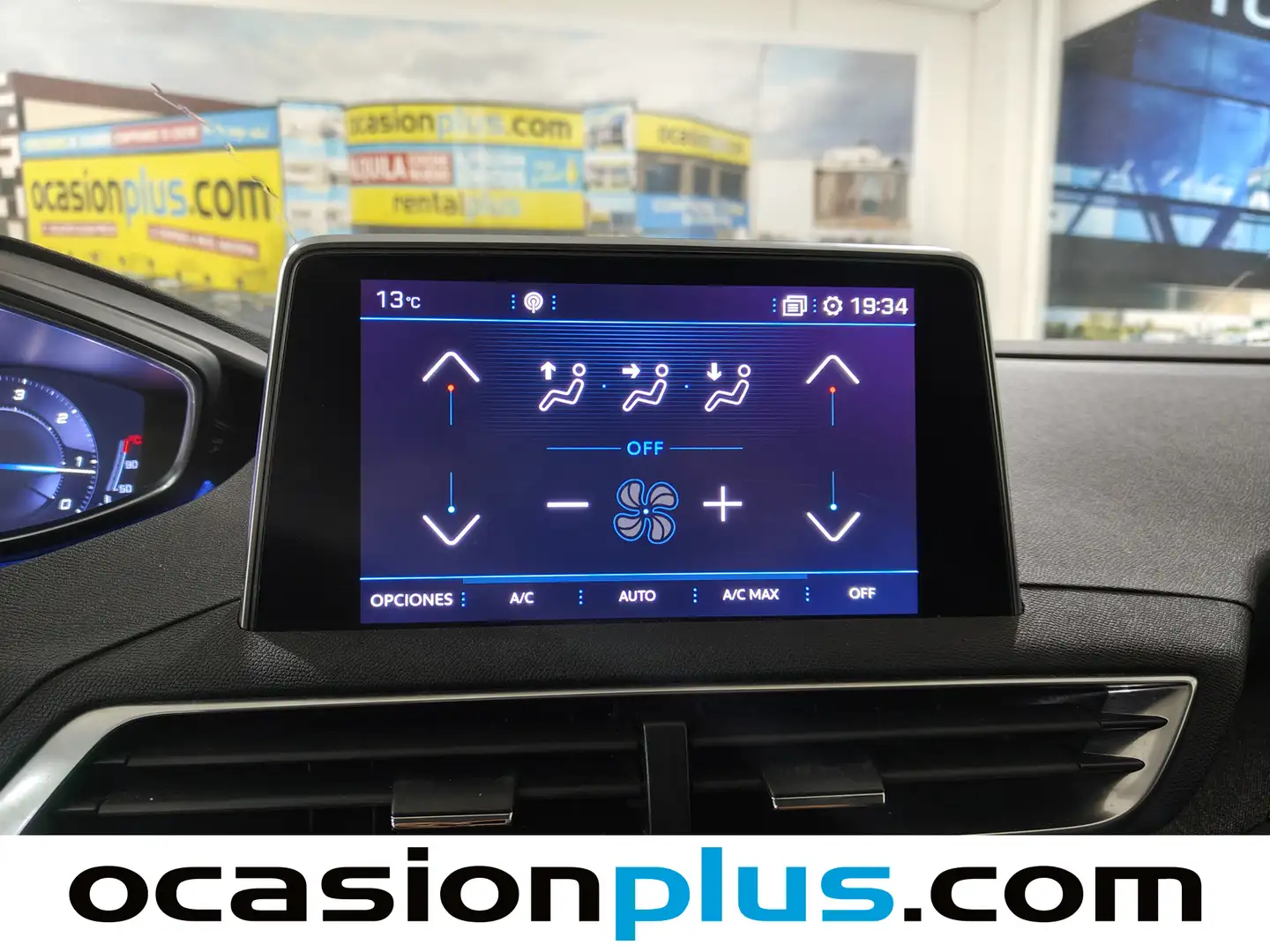 Foto Peugeot 3008 Peugeot 3008 BlueHDI 130 S&S GT Line EAT8 (130 CV)