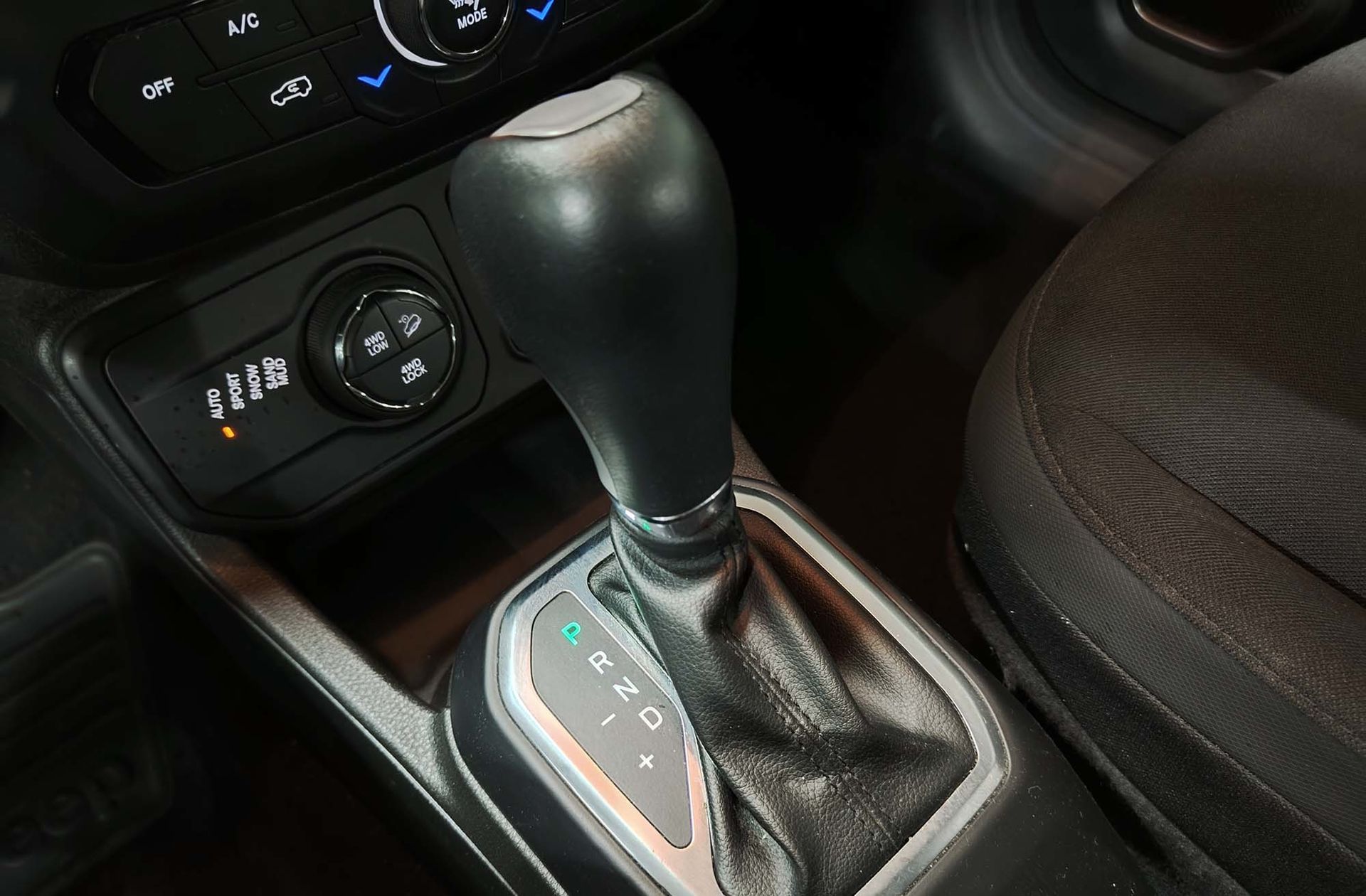 Jeep Renegade 1.3 PHEV 4xe Limited - foto 5