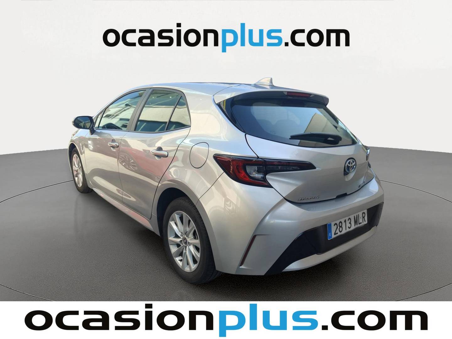 Foto trasera Toyota Corolla Toyota Corolla Active Plus Híbrido (Hev) izquierda