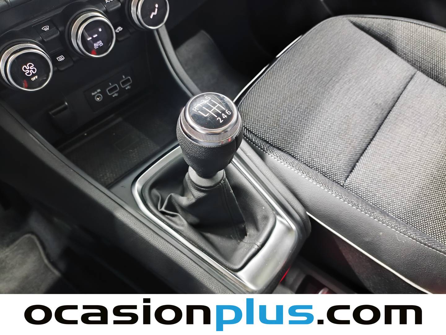 Foto Renault Captur Renault Captur TCe 140 Micro Híbrido Fast Track (140 CV)