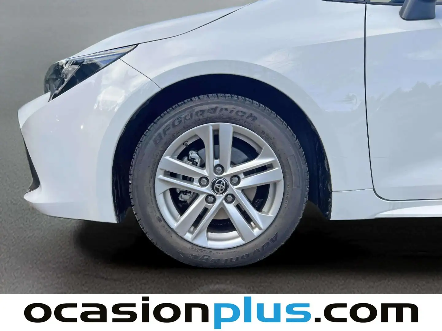 Foto Toyota Corolla Toyota Corolla 125H Business E-CVT (122 CV)