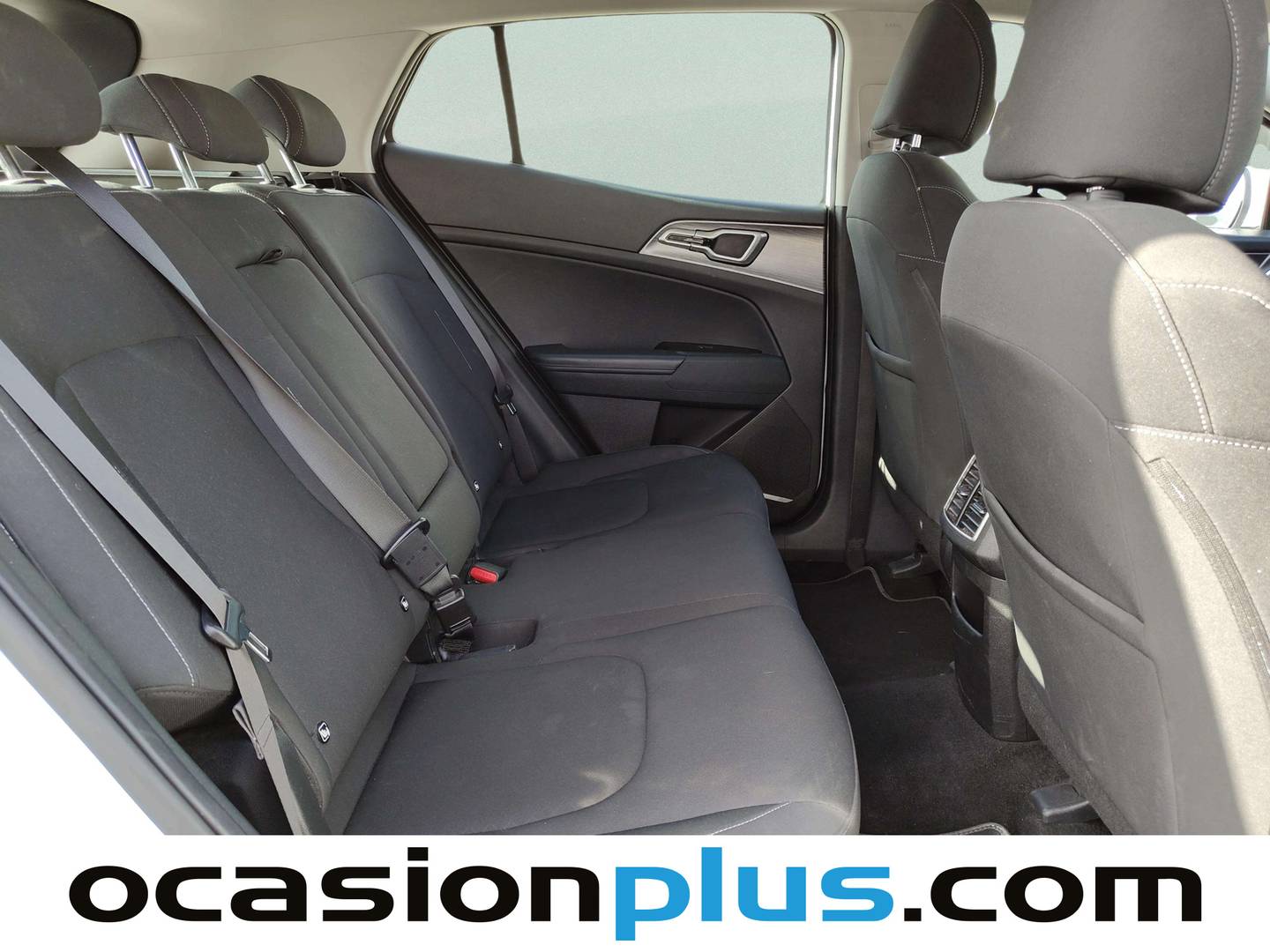 Foto KIA Sportage Kia Sportage 1.6 CRDi MHEV Business 4x2 (136 CV)