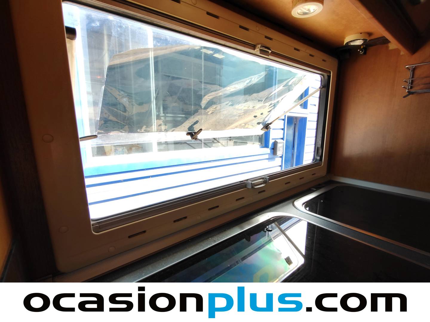 Foto Benimar ANTHUS Benimar ANTHUS 2.3 Diesel 5000 LF (110 CV) 4 Plazas