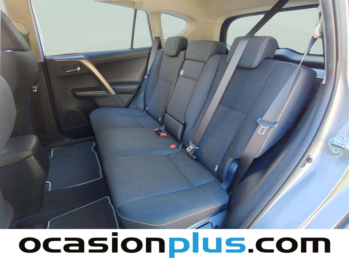 Foto asientos traseros Toyota Rav4 Toyota Rav4 2.5l hybrid Advance 4WD  (197 CV)