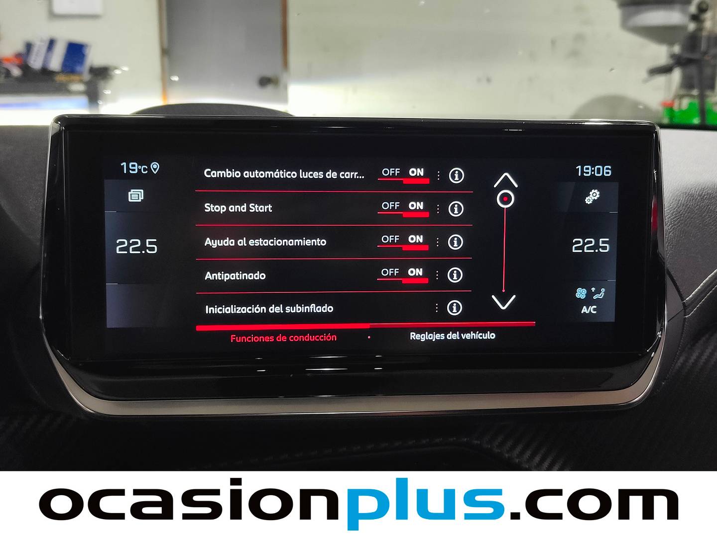 Acabados Peugeot 2008 Peugeot 2008 PureTech 130 S&S GT Pack EAT8 (130 CV)