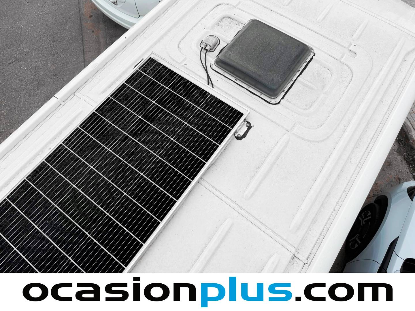 Equipamiento del Volkswagen Crafter Volkswagen Crafter 35 Furgón Batalla Media L3H3 2.0 TDI (102 CV) 4 Plazas Camperizada