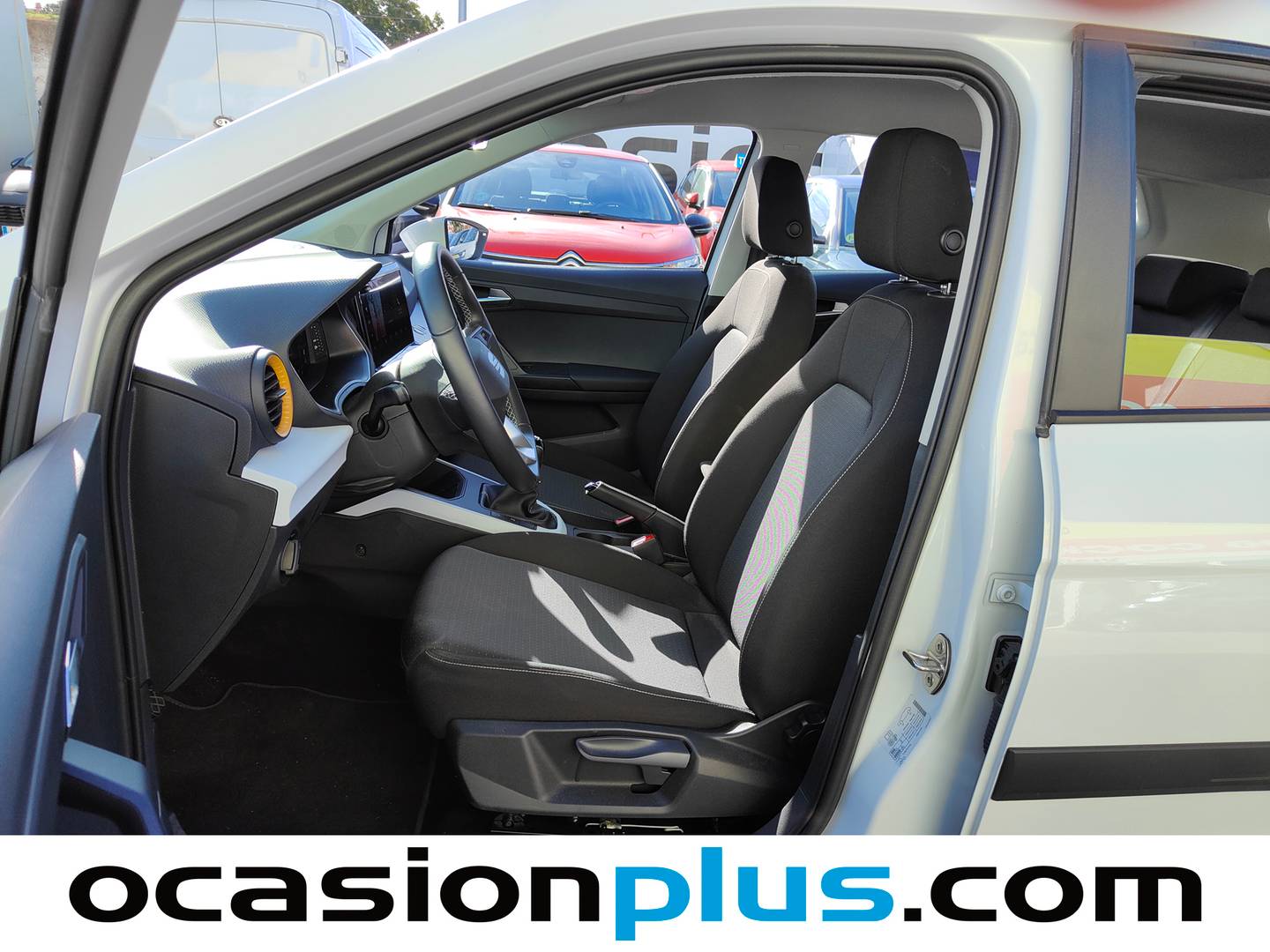 Foto asientos delanteros Seat Arona Seat Arona 1.0 TSI Ecomotive S&S Style (115 CV)