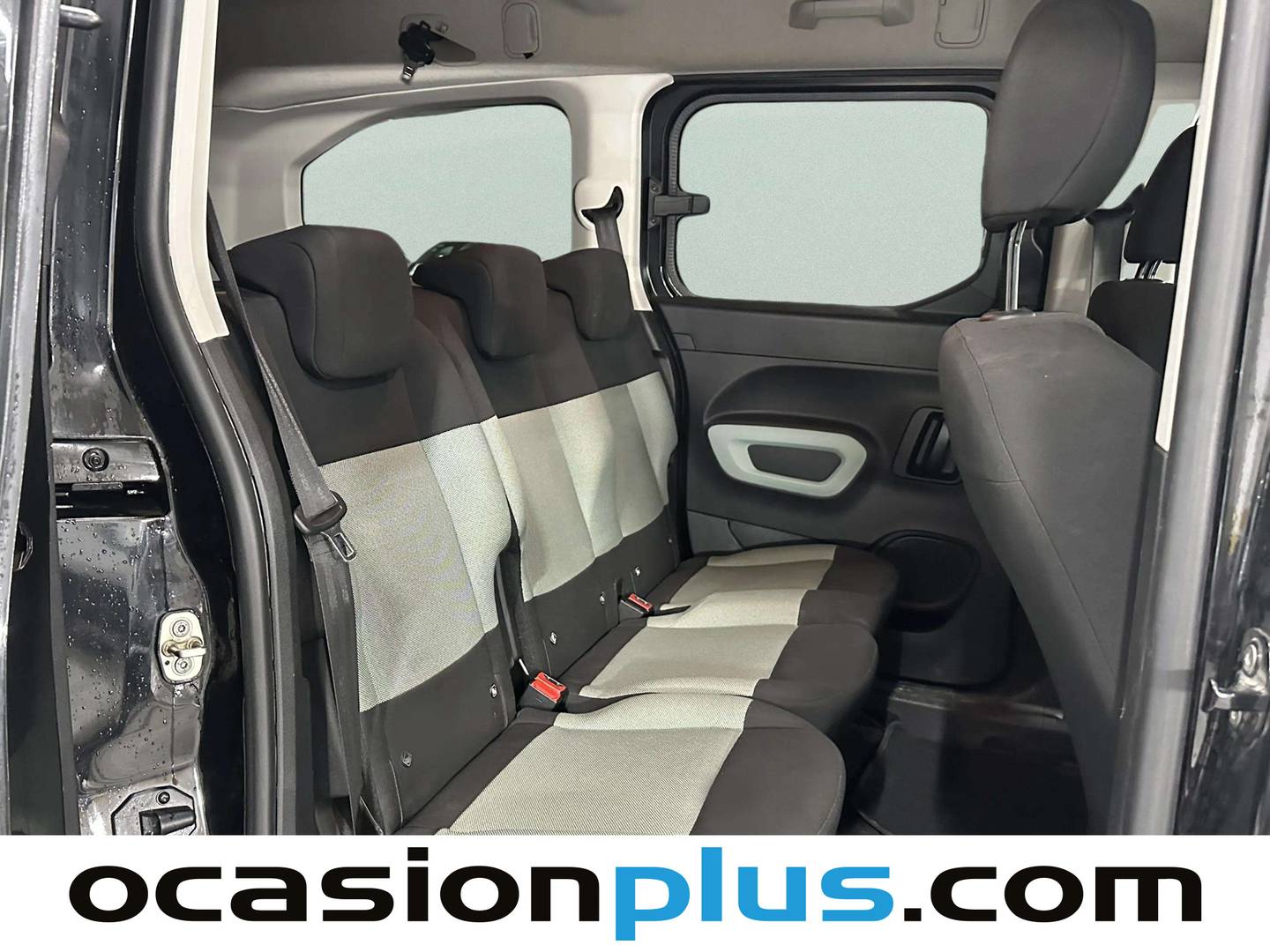 Foto Citroën Berlingo Citroen Berlingo Combi BlueHDi 130 S&S Feel Talla XL (130 CV)