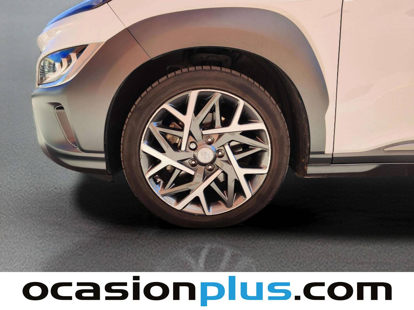 Hyundai Kona Hyundai Kona 1.6 GDI HEV Style Sky DCT (141 CV) seminuevo