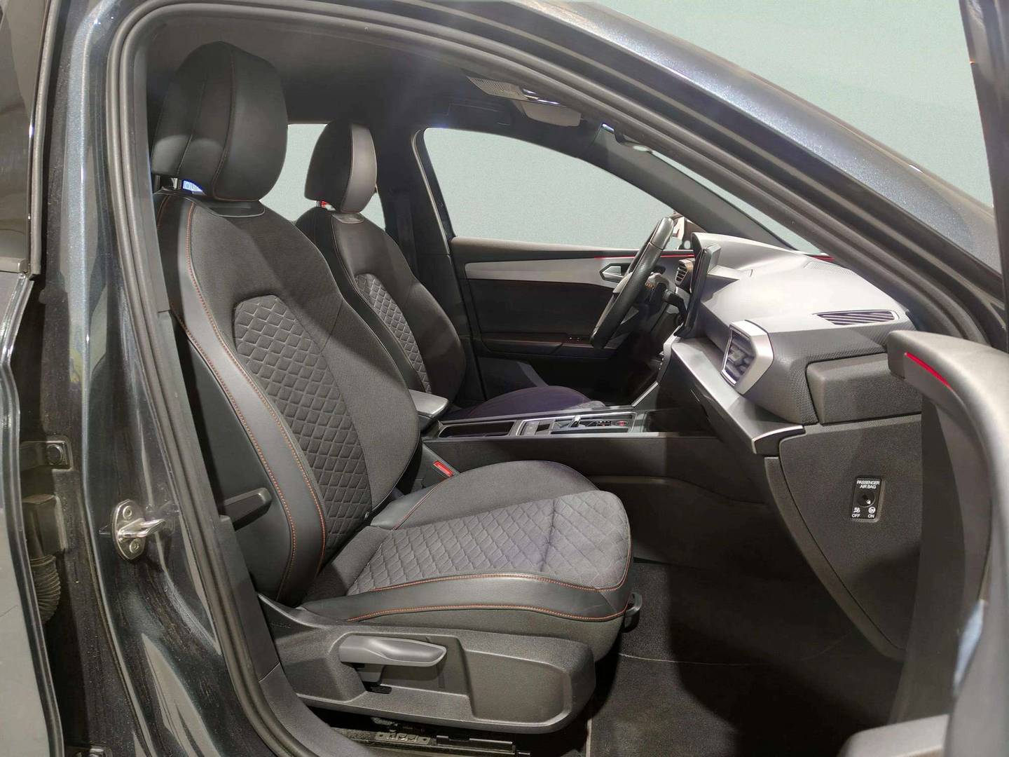 Seat León Seat León 2.0 TDI S&S FR Launch Pack L DSG (150 CV) al mejor precio