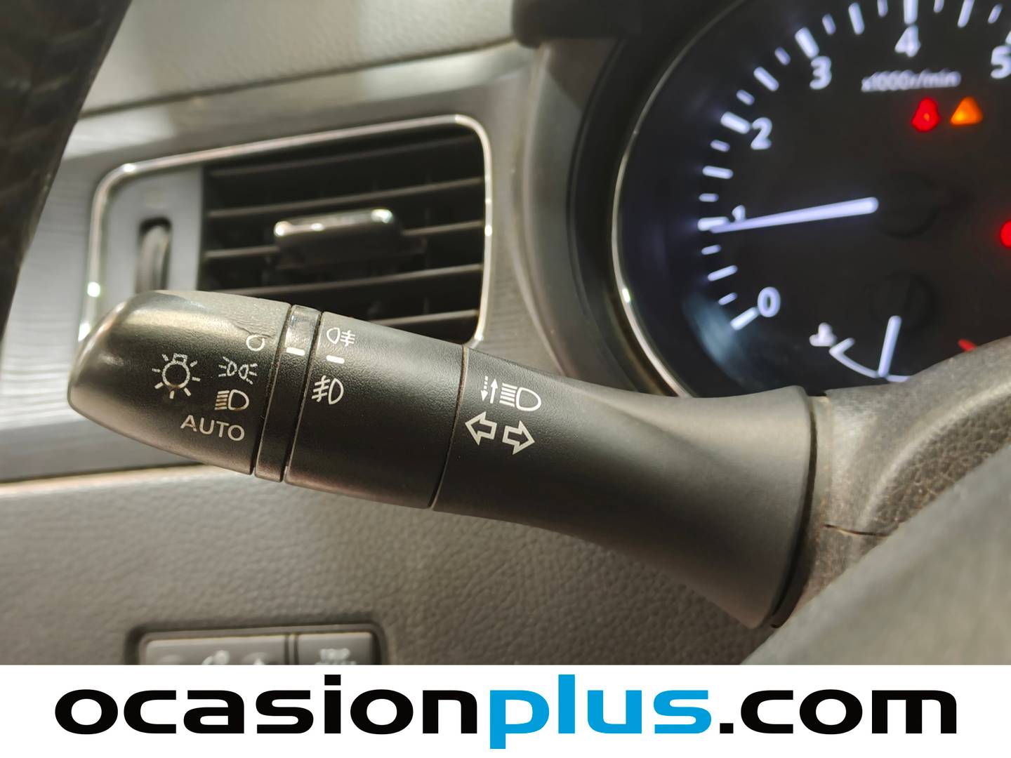 Equipamiento del Nissan PULSAR Nissan Pulsar 1.2 DIG-T Acenta (115 CV)