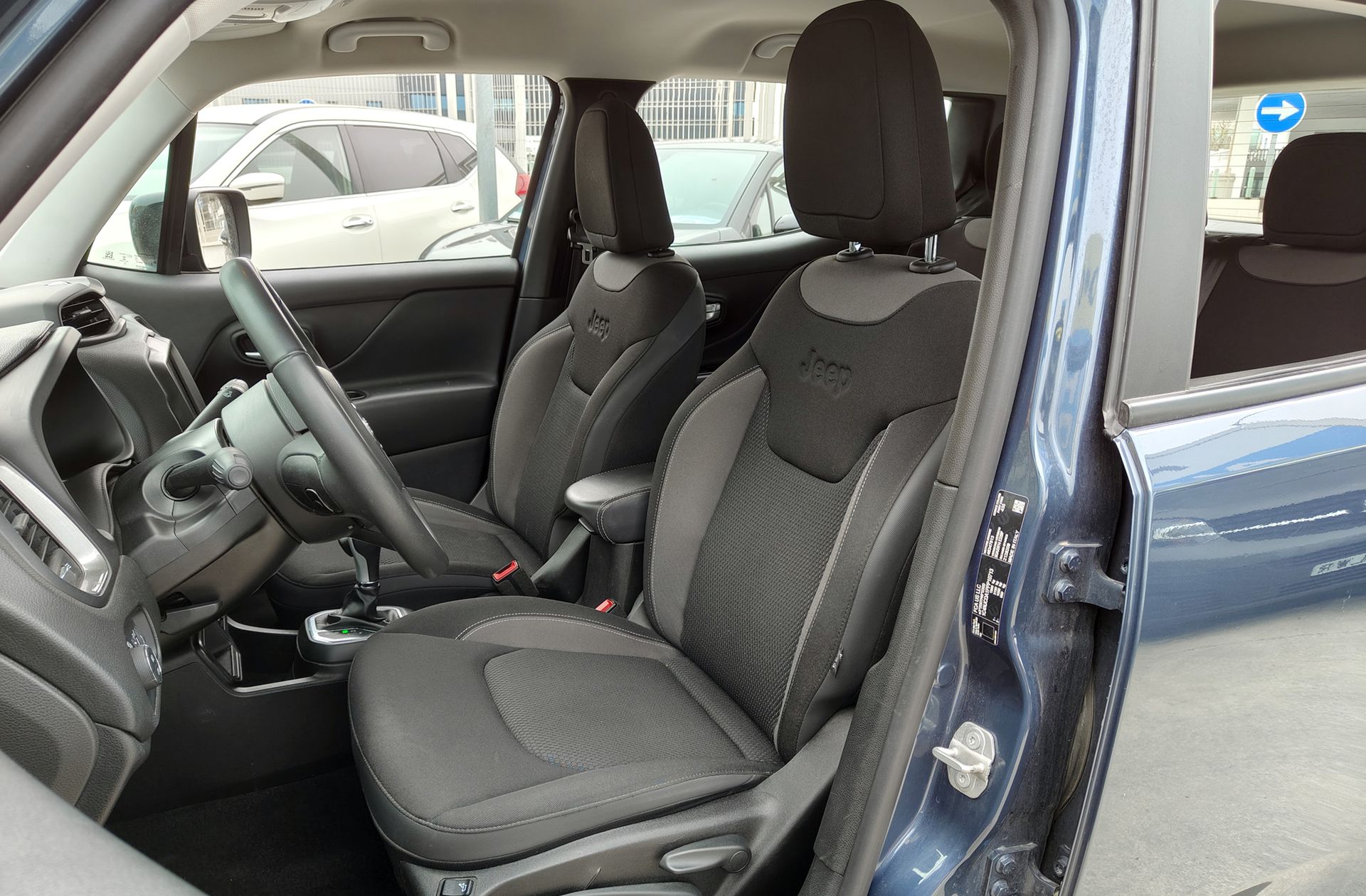 Jeep Renegade eHybrid 1.5 Limited ATX - foto 9