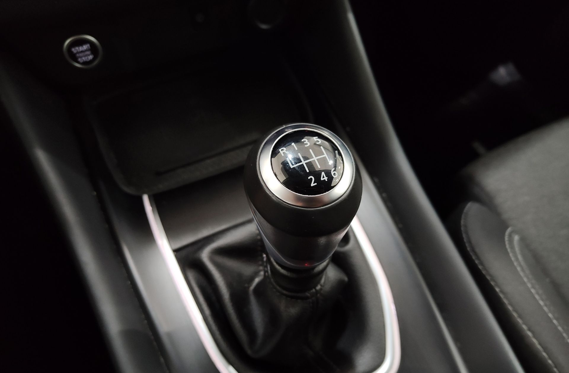 Nissan Qashqai DIG-T 140 N-Connecta - foto 5