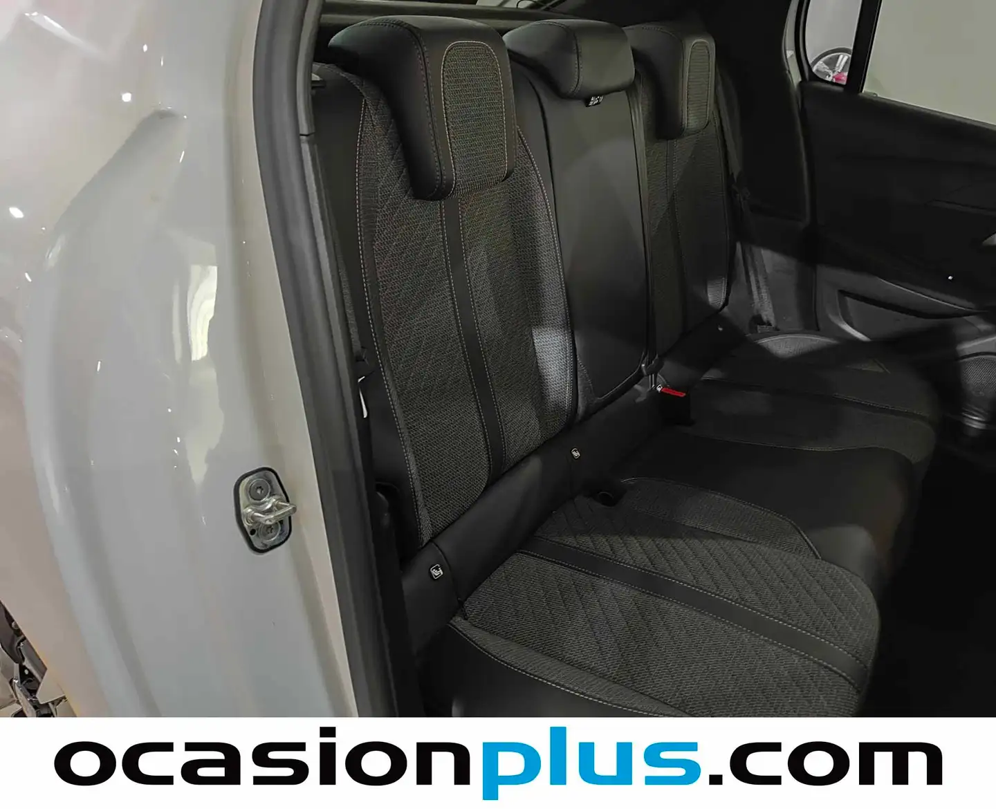 Foto Peugeot 208 Peugeot 208 PureTech 100 Allure 100 CV)