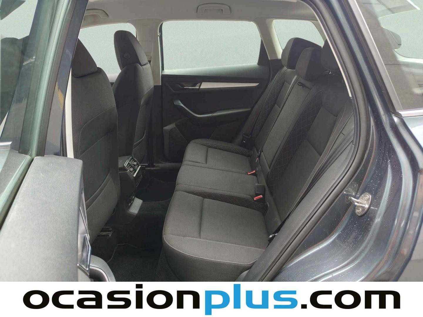 Foto asientos traseros Skoda Karoq Skoda Karoq 2.0 TDI Ambition 4X4 DSG (150 CV)