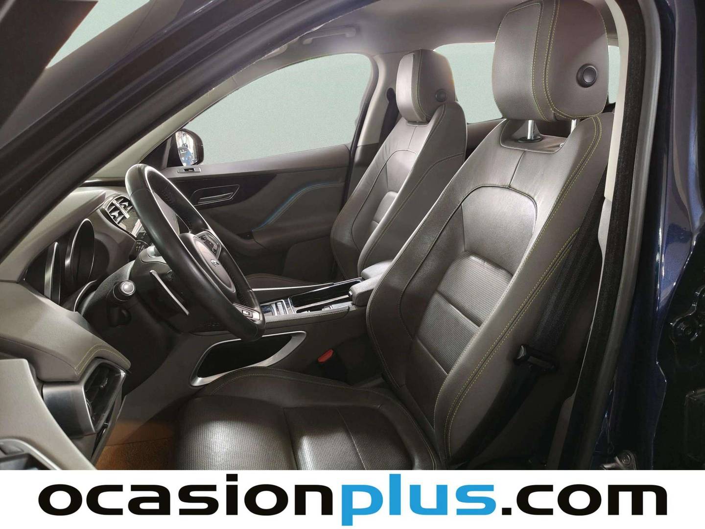 Foto asientos delanteros Jaguar F-Pace Jaguar F-PACE 2.0L i4D R-Sport Auto (180 CV)
