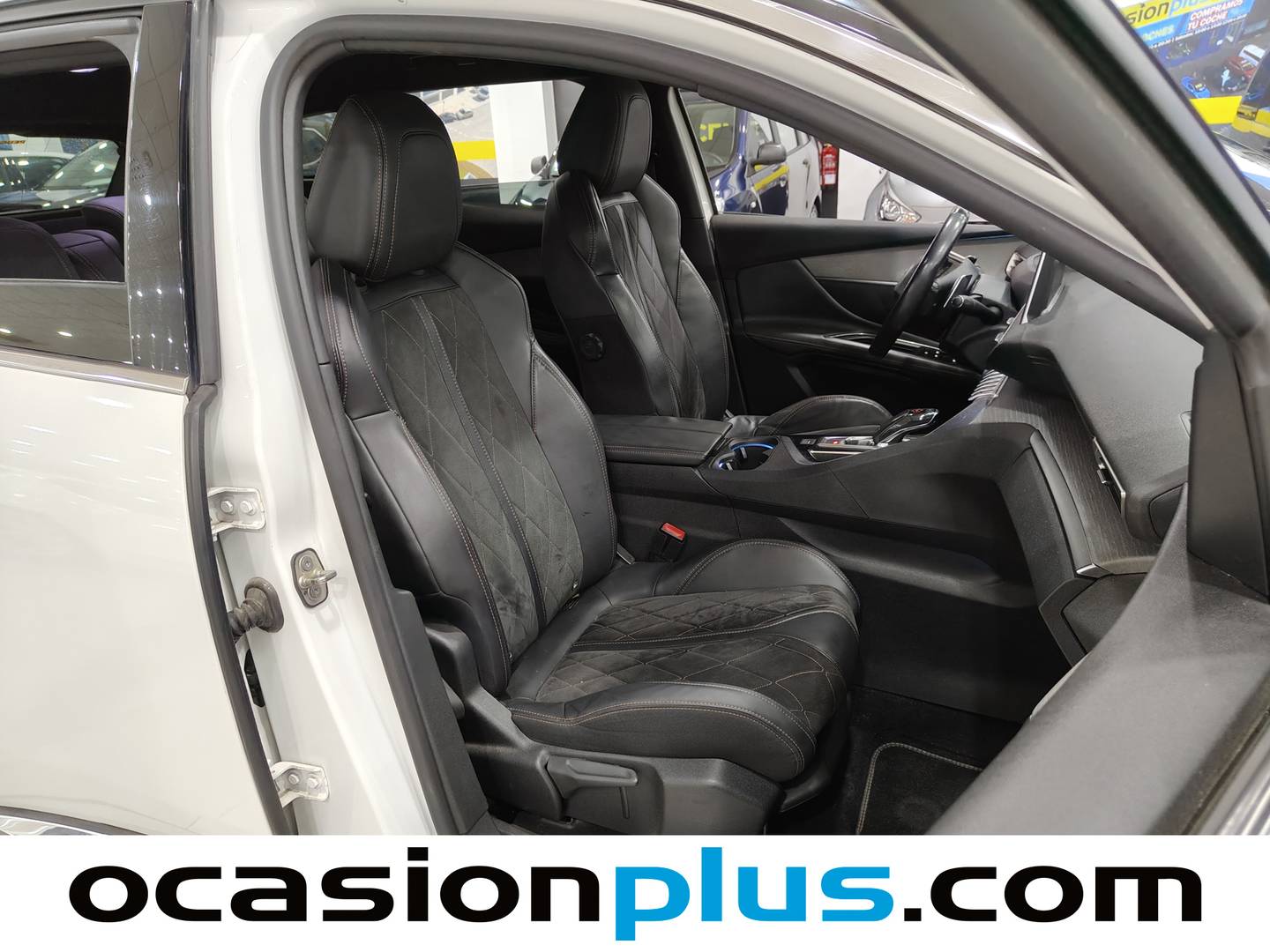 Foto Peugeot 3008 Peugeot 3008 BlueHDi 180 S&S GT EAT6 (180 CV)