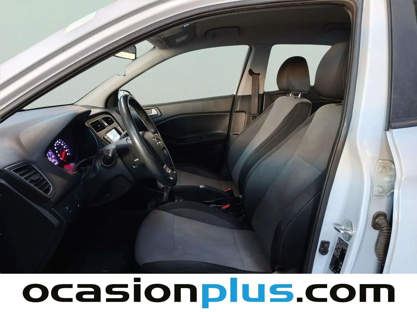 Foto Hyundai i20 Hyundai i20 1.2 MPI Essence LE (75 CV)