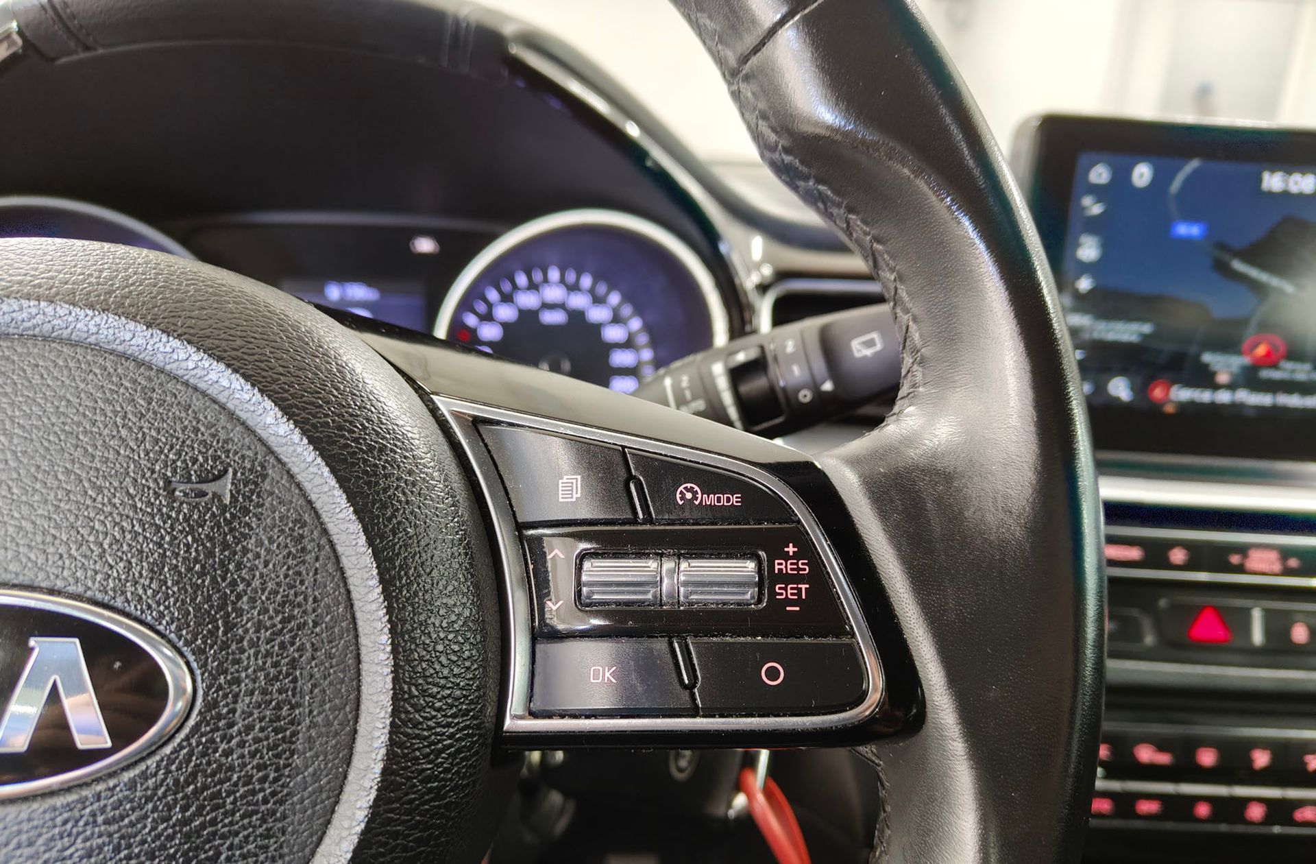 Kia Ceed 1.0 T-GDi Tech - foto 28