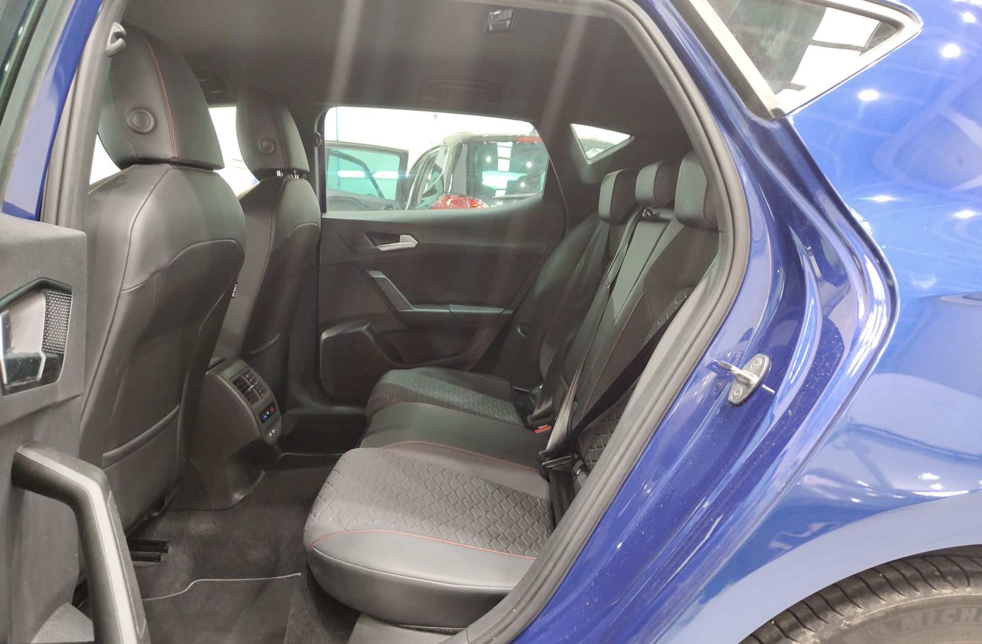 SEAT León 1.5 eTSI FR Go L DSG - foto 11