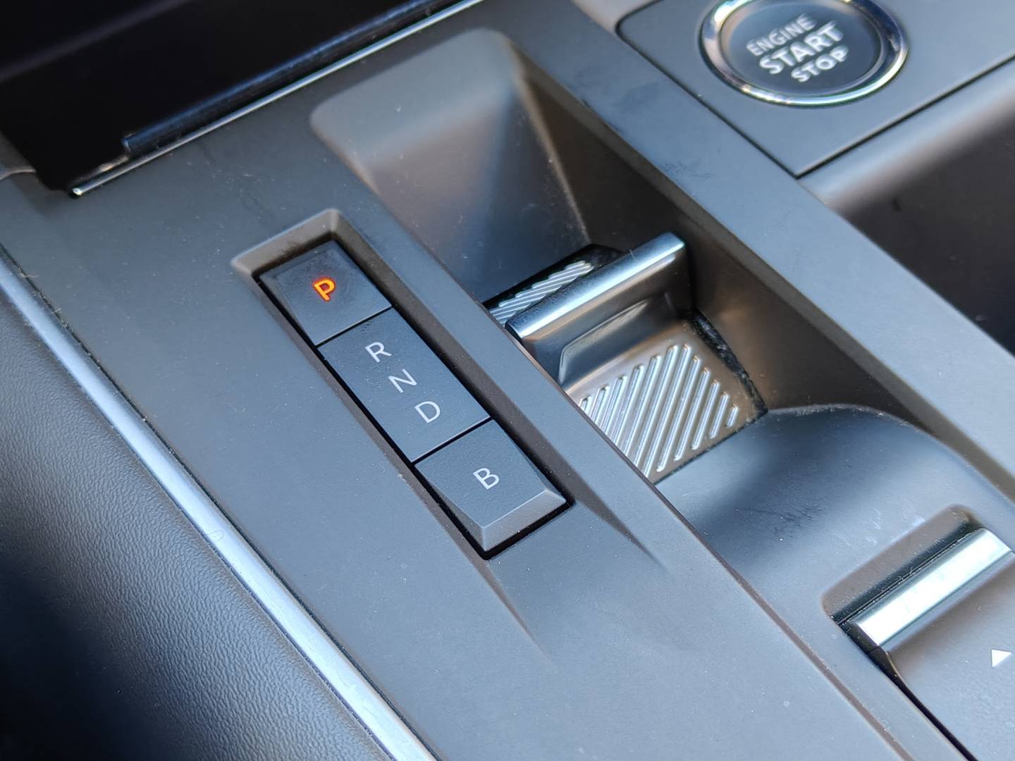 Foto Citroën C5 Aircross Citroen C5 Aircross Plug-in Hybrid 180 Plus e-EAT8 (180 CV)