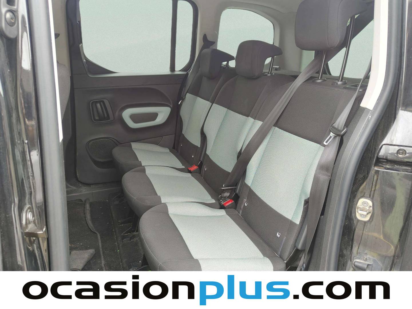 Foto asientos traseros Citroën Berlingo Citroën Berlingo Combi BlueHDi 100 S&S Talla M Feel Pack (102 CV)