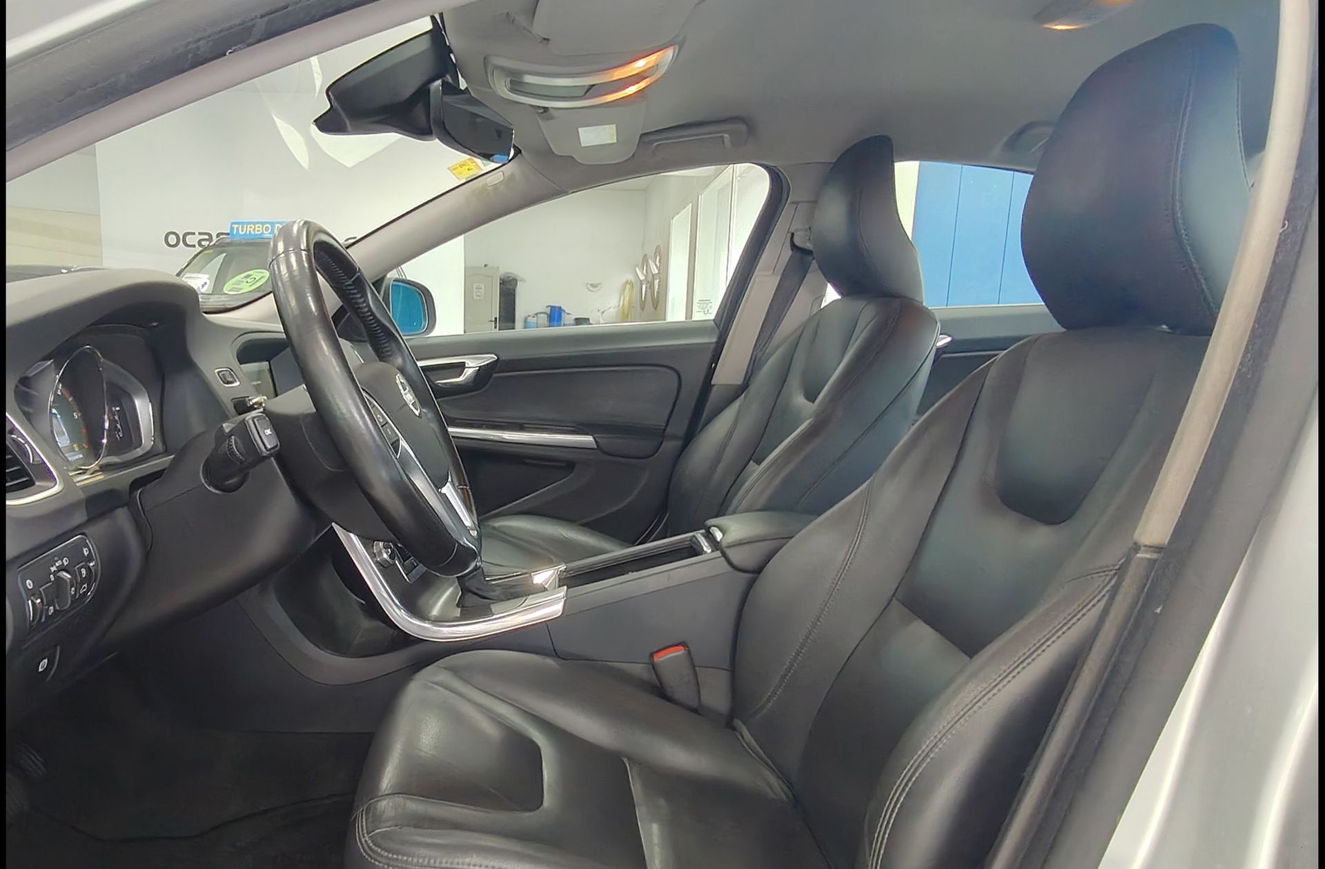 Volvo S60 D3 Summum - foto 8